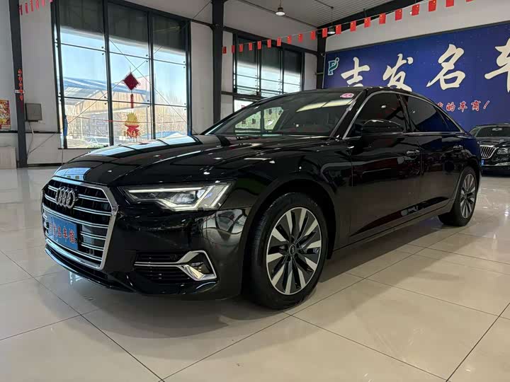 Фото 1 - Audi A6L