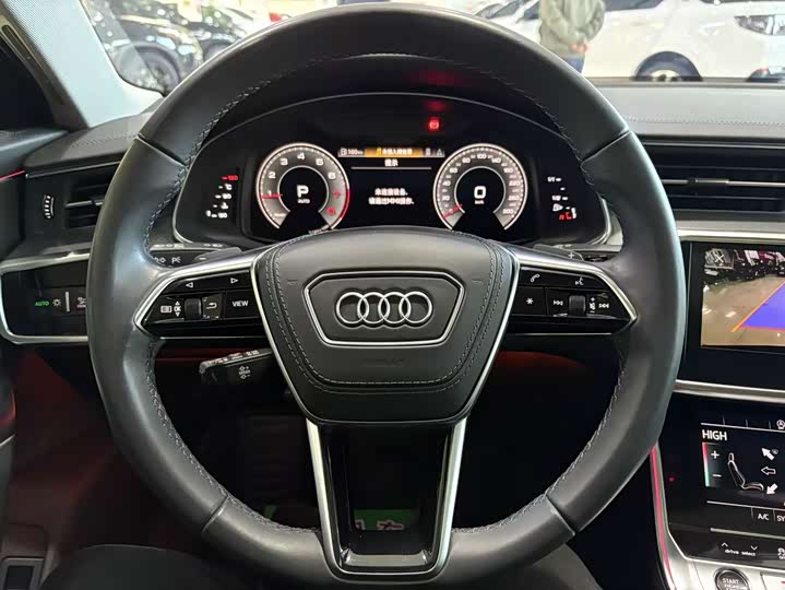 Фото 6 - Audi A6L