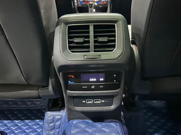 Фото 17 - Volkswagen Tayron