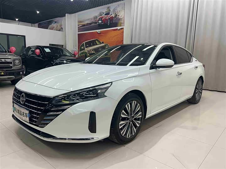 Фото 1 - Nissan Teana