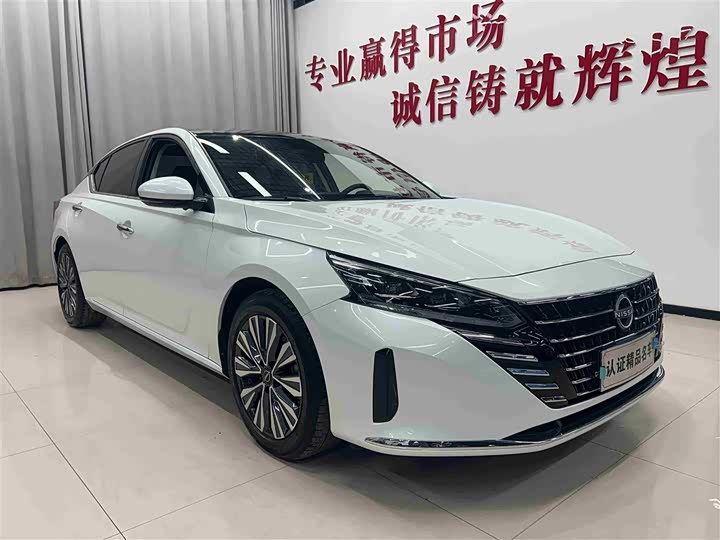 Фото 3 - Nissan Teana