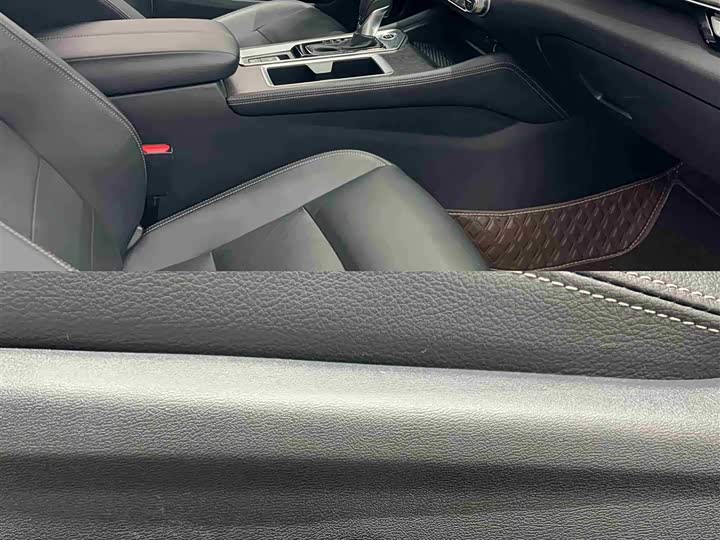 Фото 9 - Nissan Teana