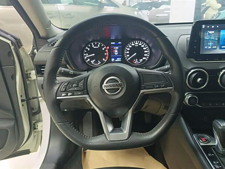 Фото 15 - Nissan Sylphy