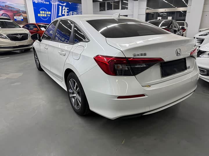 Фото 3 - Honda Civic