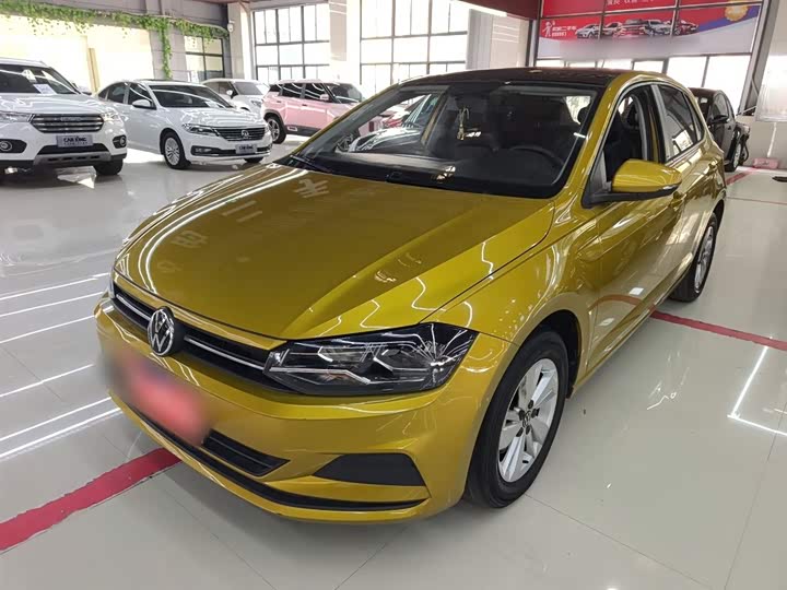 Фото 1 - Volkswagen Polo