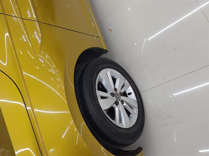 Фото 23 - Volkswagen Polo