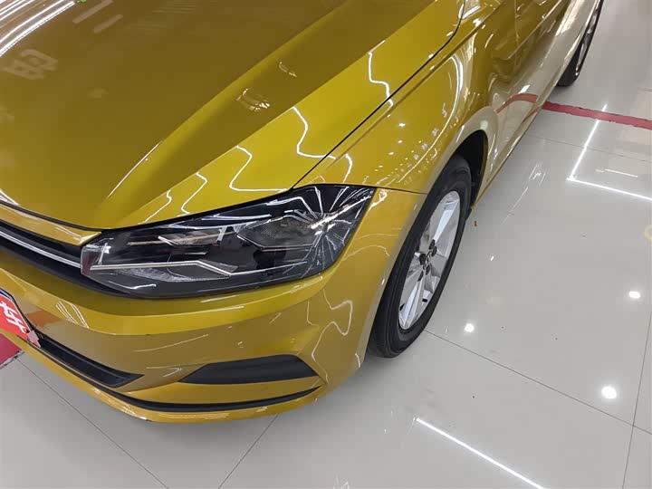 Фото 24 - Volkswagen Polo