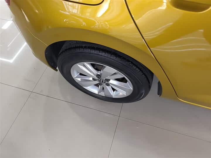 Фото 26 - Volkswagen Polo