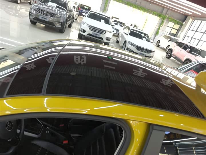 Фото 27 - Volkswagen Polo