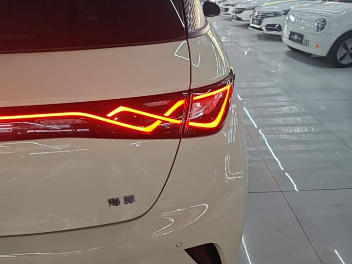 Фото 8 - BYD Dolphin