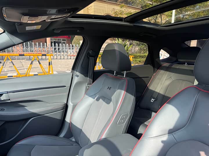 Фото 13 - Hyundai Sonata N Line