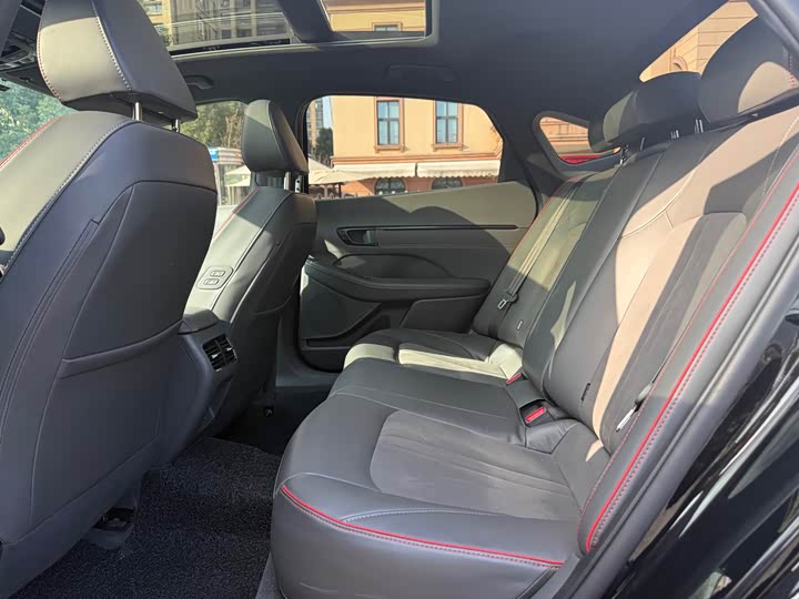 Фото 15 - Hyundai Sonata N Line