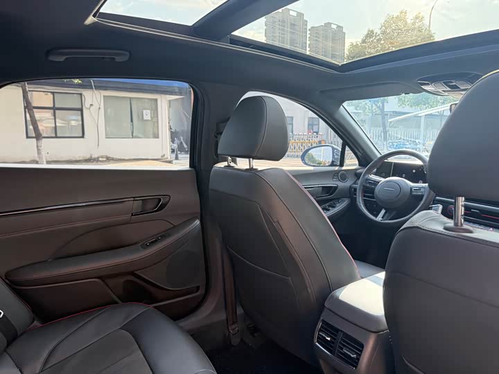 Фото 23 - Hyundai Sonata N Line