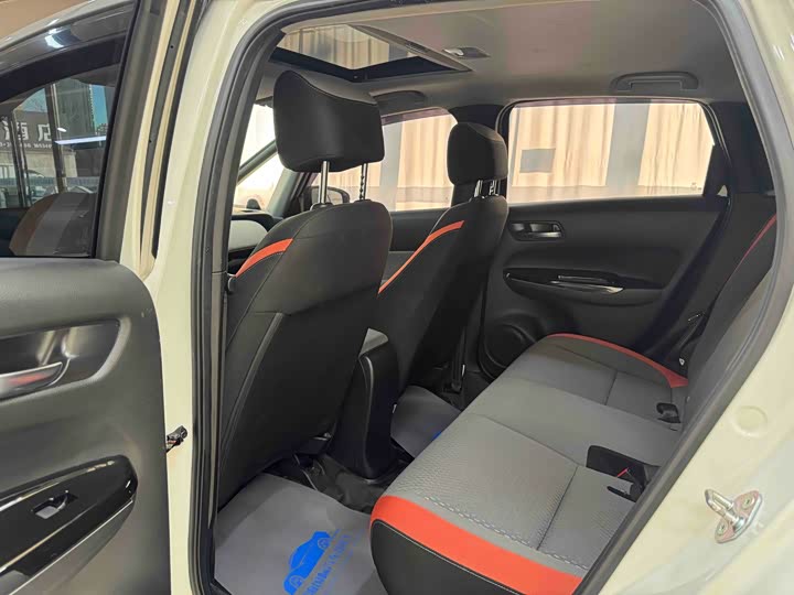 Фото 8 - Honda Life