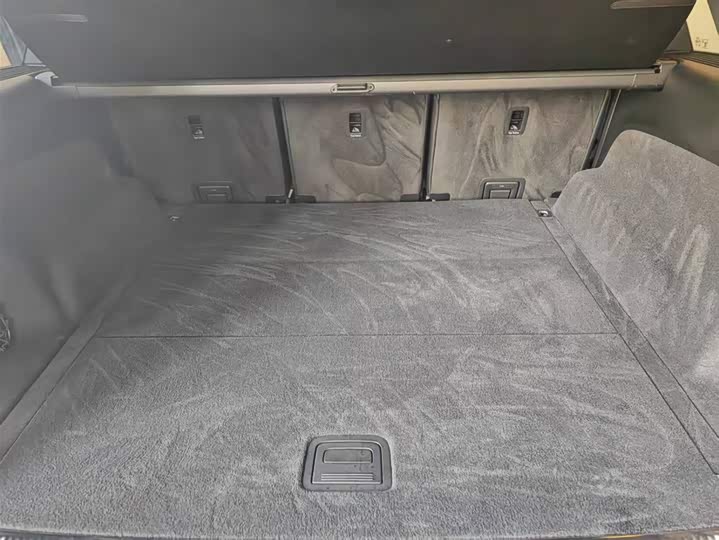 Фото 28 - Audi SQ7