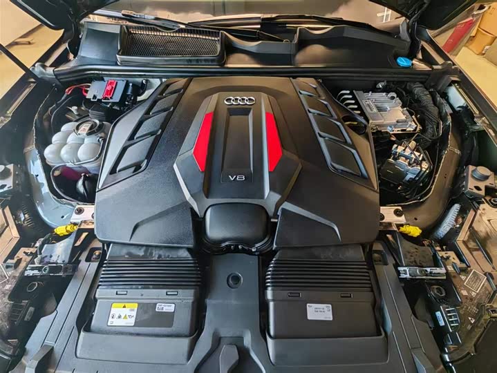 Фото 9 - Audi SQ7