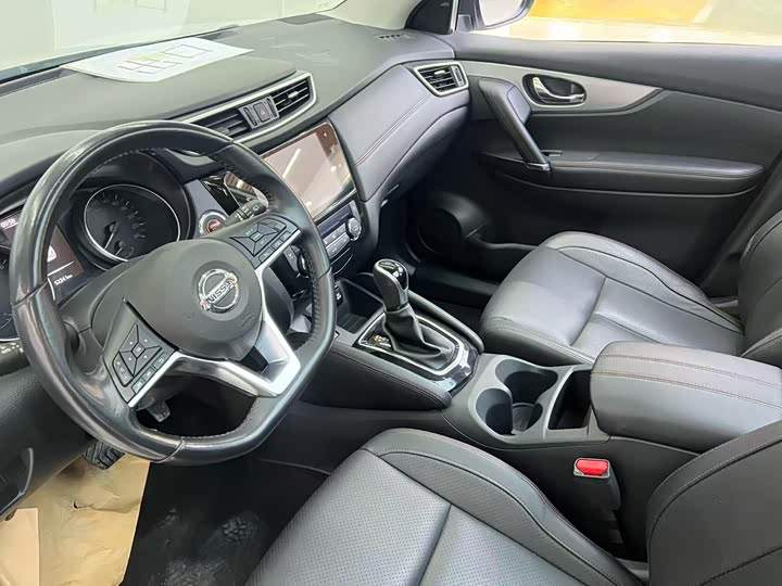 Фото 10 - Nissan Qashqai