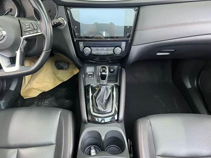 Фото 12 - Nissan Qashqai