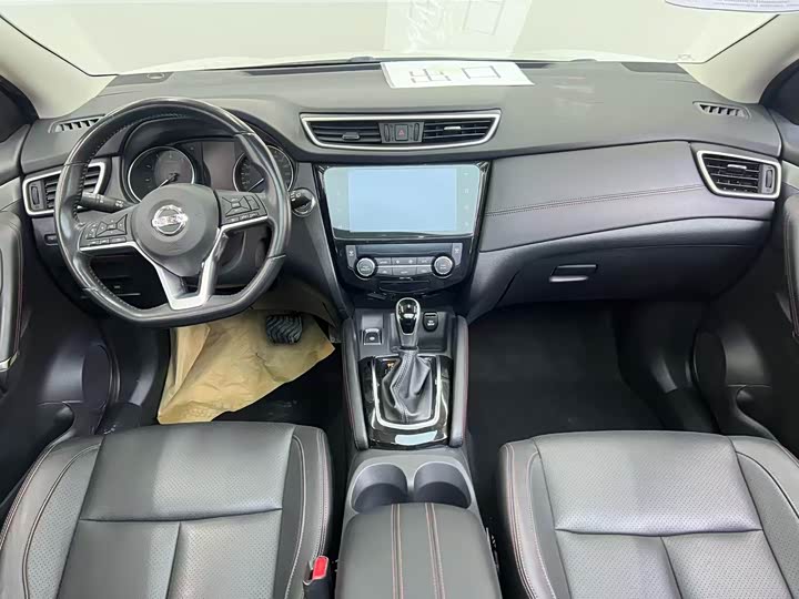 Фото 13 - Nissan Qashqai