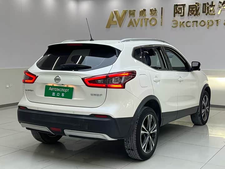 Фото 16 - Nissan Qashqai