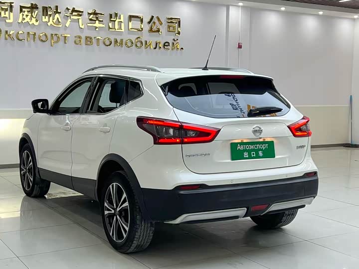 Фото 18 - Nissan Qashqai