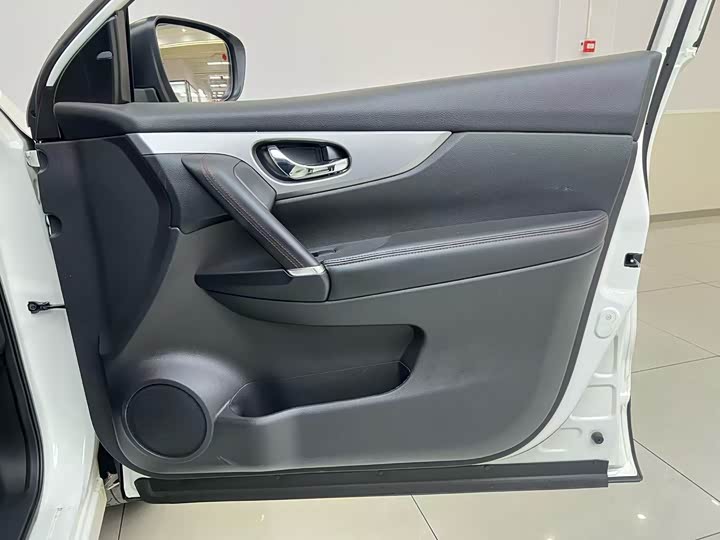 Фото 6 - Nissan Qashqai