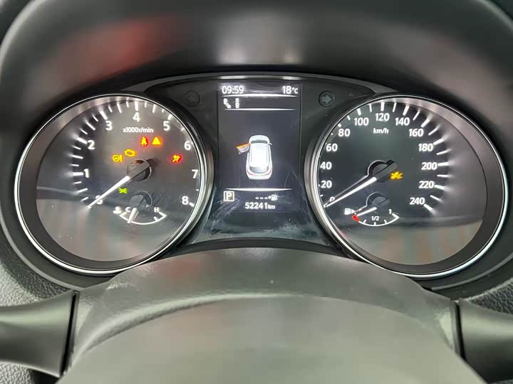 Фото 9 - Nissan Qashqai