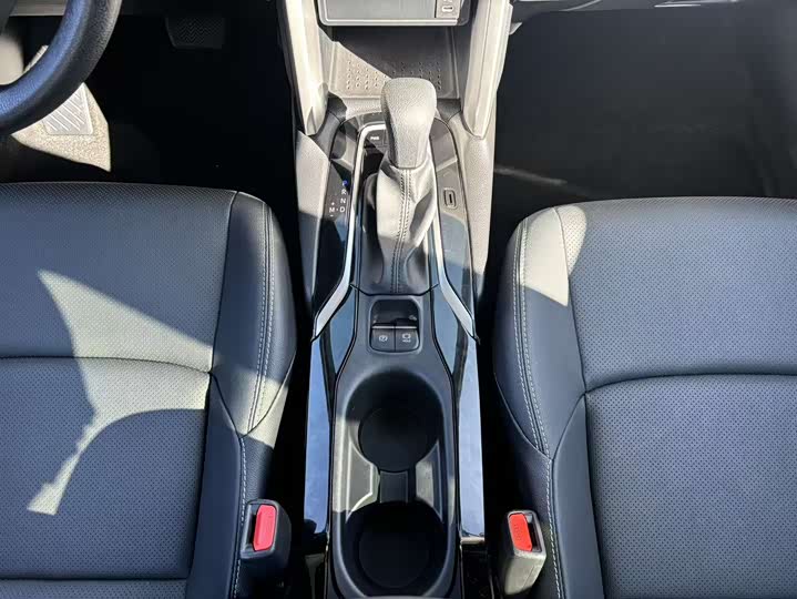 Фото 25 - Toyota Frontlander