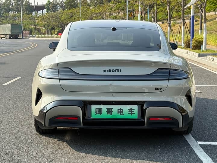 Фото 5 - Xiaomi SU7