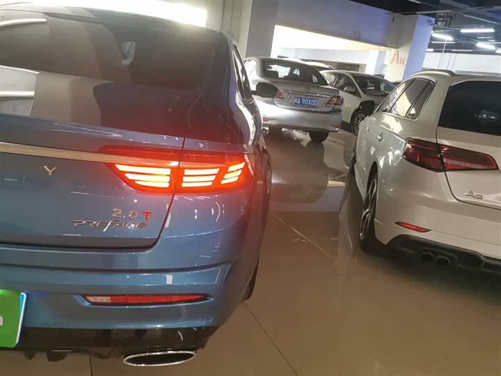 Фото 8 - Geely Preface