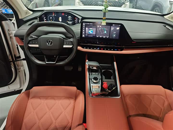 Фото 10 - Changan CS55 Plus