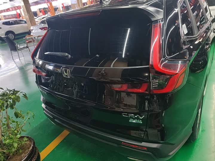 Фото 6 - Honda CR-V