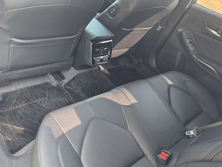 Фото 14 - Toyota Avalon