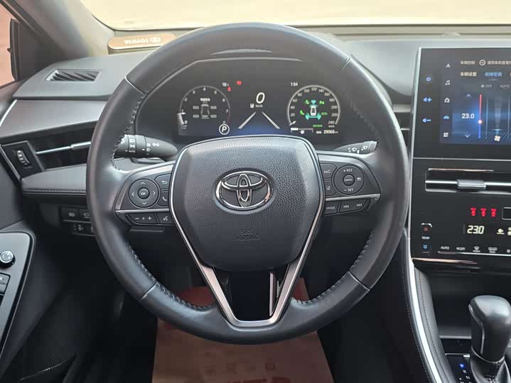 Фото 15 - Toyota Avalon