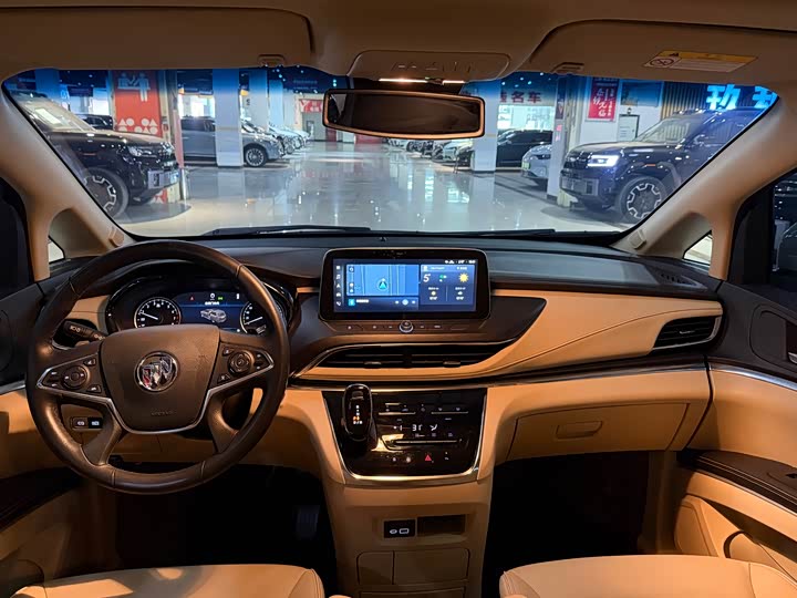 Фото 12 - Buick GL8 ES