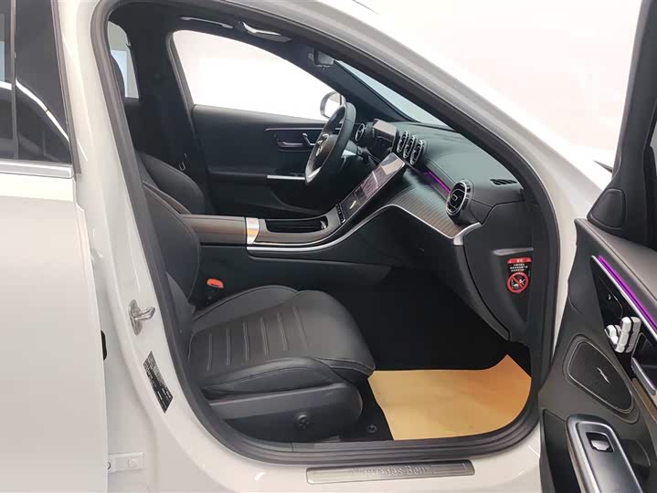 Фото 8 - Mercedes-Benz C-Class