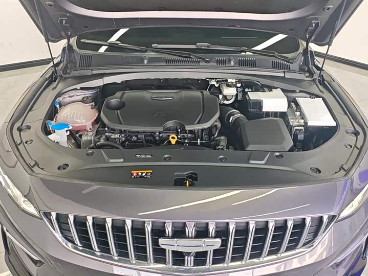 Фото 10 - Geely Preface