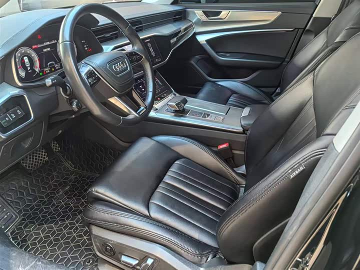 Фото 2 - Audi A6L