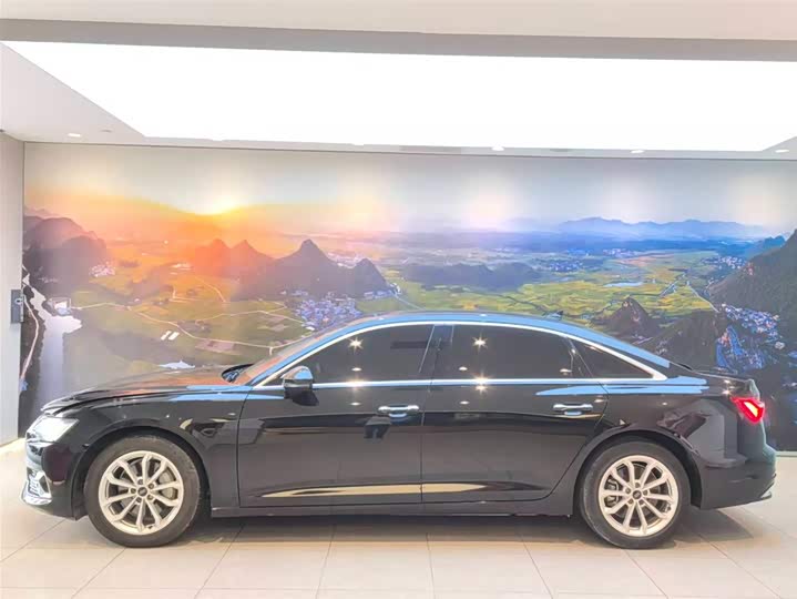 Фото 7 - Audi A6L