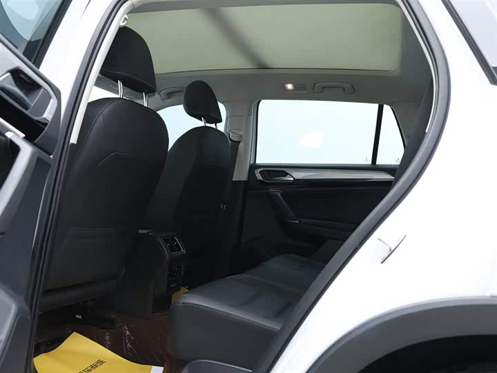 Фото 13 - Volkswagen Tayron