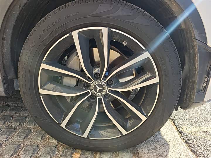 Фото 31 - Mercedes-Benz GLC-Class