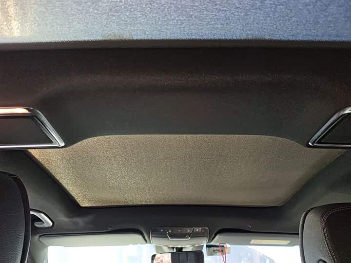 Фото 9 - Mercedes-Benz GLC-Class