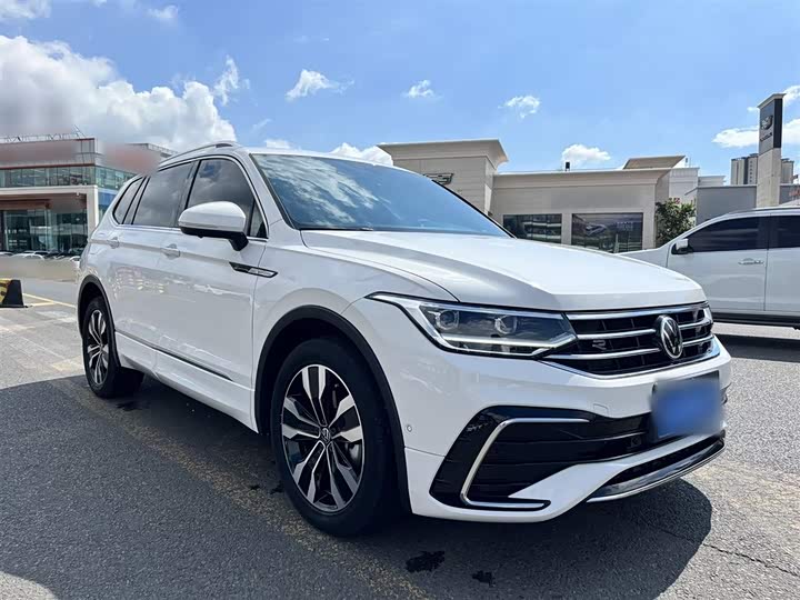 Фото 5 - Volkswagen Tiguan L Pro