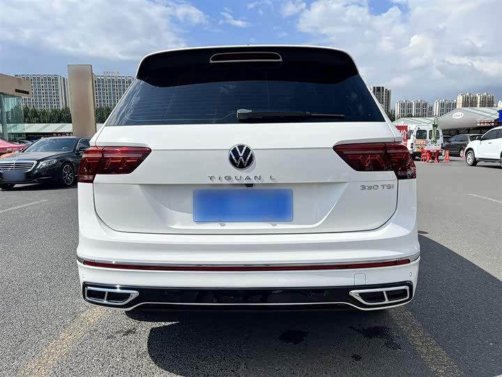 Фото 7 - Volkswagen Tiguan L Pro