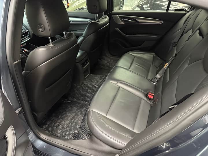 Фото 7 - Cadillac CT5