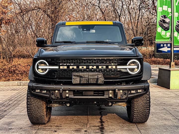 Фото 1 - Ford Bronco