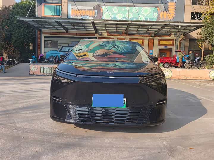 Фото 1 - XPeng X9