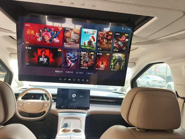 Фото 10 - XPeng X9