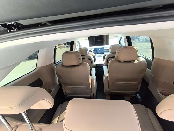 Фото 6 - XPeng X9