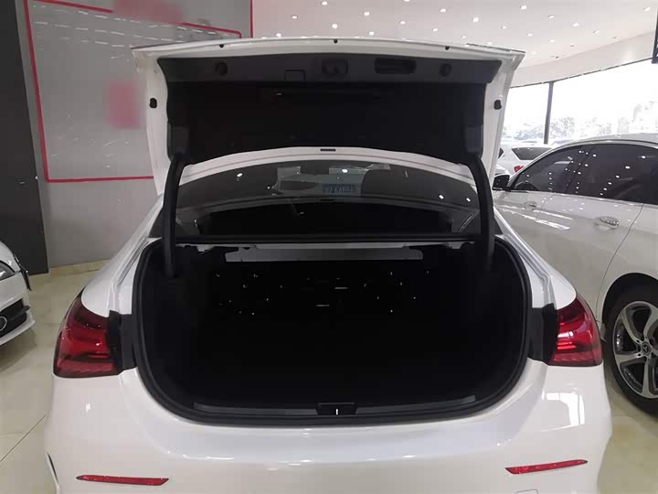 Фото 19 - Mercedes-Benz A-Class